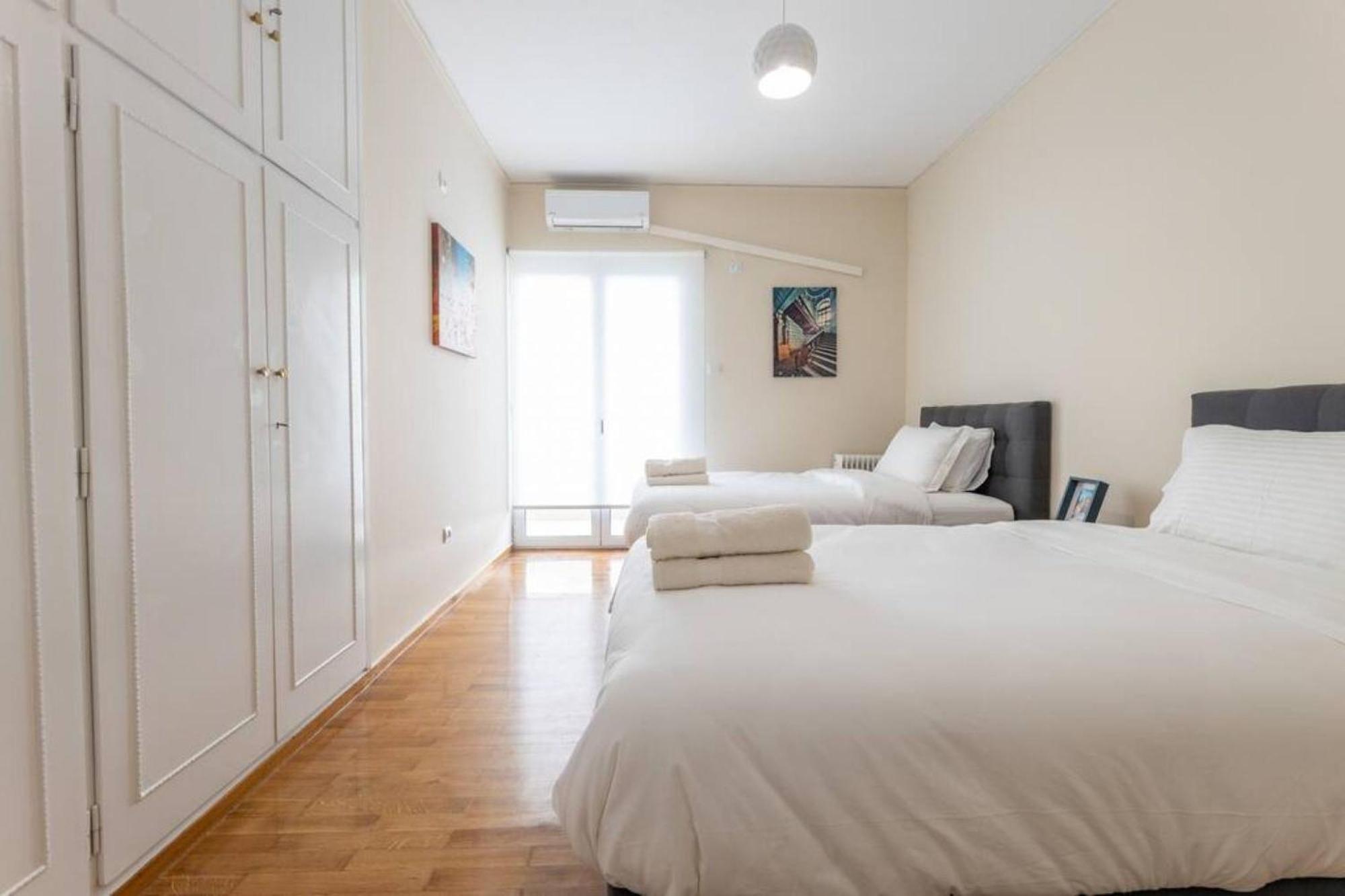 Amfitritis Family Lux Apartment At Palaio Faliro Athen Eksteriør billede