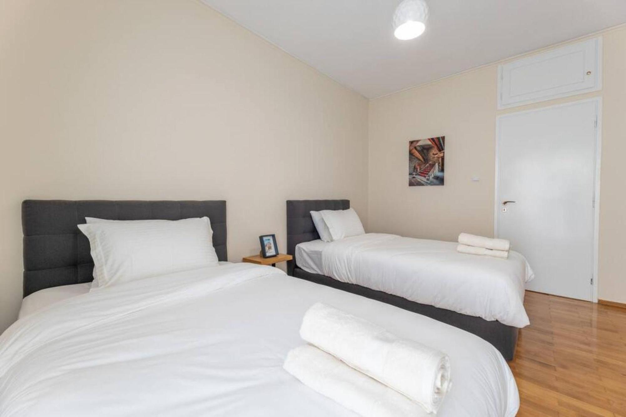 Amfitritis Family Lux Apartment At Palaio Faliro Athen Eksteriør billede